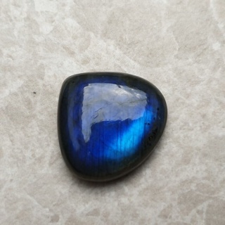 Labradoryt kaboszon 24x23 mm nr B424