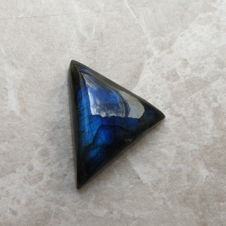 Labradoryt kaboszon 25x18 mm nr B594
