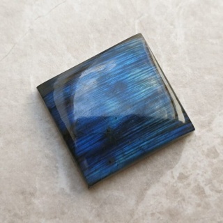Labradoryt kaboszon 25x24 mm nr B579