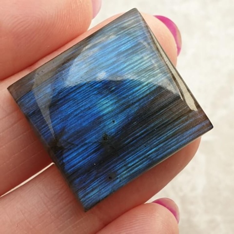 Labradorite cabochon 25x24 mm no B579 Labradorite cabochon 25x24 mm no B579