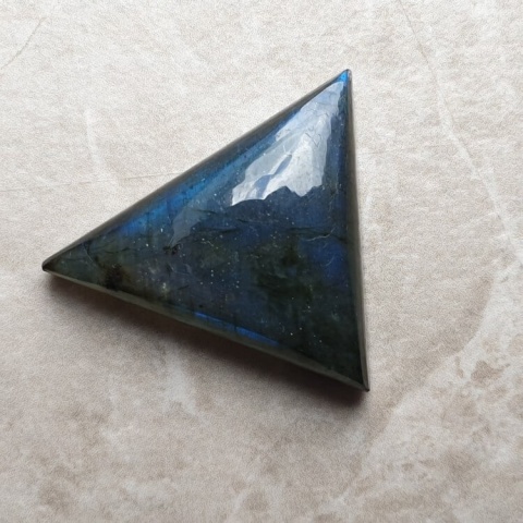 Labradorite cabochon 25x25 mm no B552