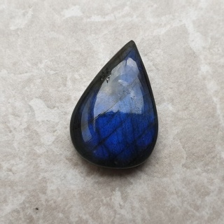 Labradoryt kaboszon 26x17 mm nr B426