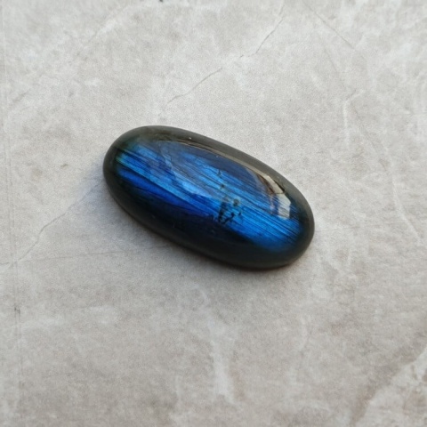 Labradoryt kaboszon 27x13 mm nr B556 Labradoryt kaboszon 27x13 mm nr B556