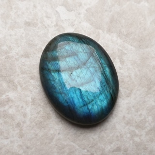 Labradoryt kaboszon 29x23 mm nr B363