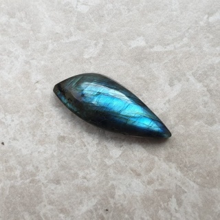 Labradoryt kaboszon 30x12 mm nr B451