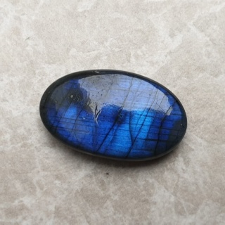 Labradoryt kaboszon 32x19 mm nr B380