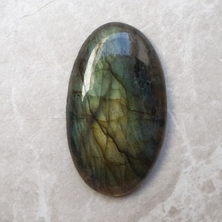 Labradoryt kaboszon 32x19 mm nr B645