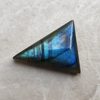 Labradoryt kaboszon 32x24 mm nr B576