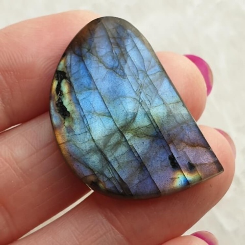 Labradorite cabochon 33x22 mm no B561