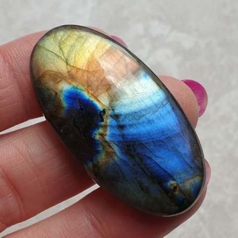Labradorite cabochon 33x23 mm no B534 Labradorite cabochon 33x23 mm no B534