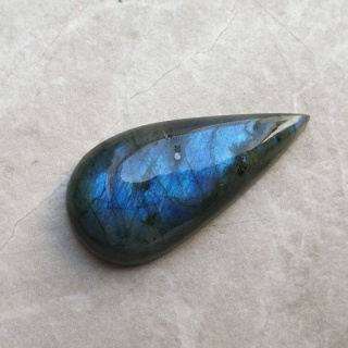 Labradoryt kaboszon 34x17 mm nr B558