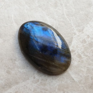 Labradoryt kaboszon 34x22 mm nr B564