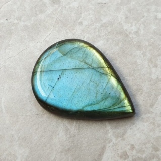 Labradoryt kaboszon 34x25 mm nr B625