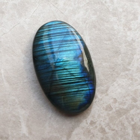 Labradorite cabochon 35x21 mm no B582 Labradorite cabochon 35x21 mm no B582