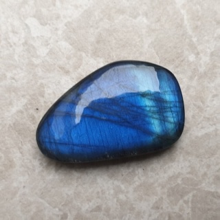 Labradoryt kaboszon 35x22 mm nr B379
