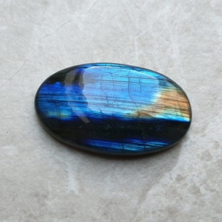 Labradoryt kaboszon 36x21 mm nr B515