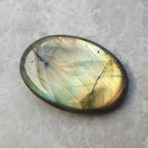 Labradoryt kaboszon 36x24 mm nr B606