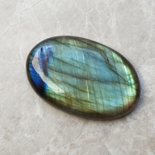 Labradoryt kaboszon 40x26 mm nr B626