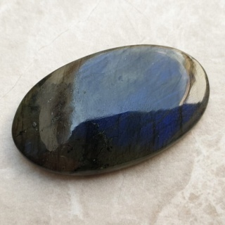 Labradoryt kaboszon 43x25 mm nr B572