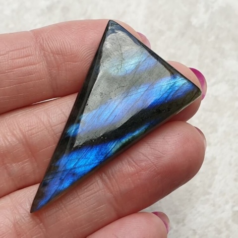 Labradorite cabochon 43x26 mm no B505