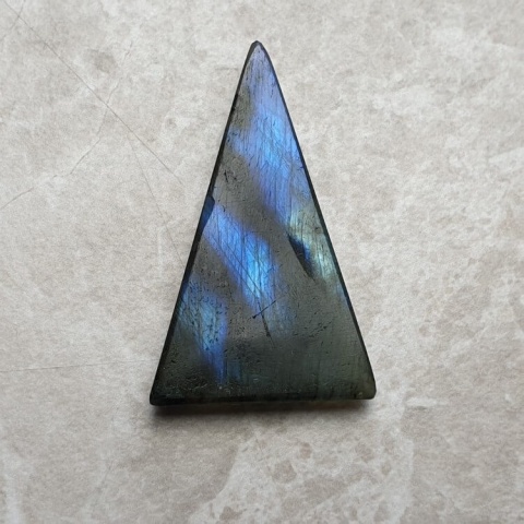 Labradorite cabochon 43x26 mm no B505