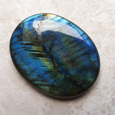 Labradoryt kaboszon 43x34 mm nr B507