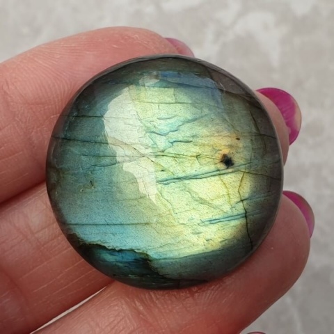 Labradorite cabochon fi 30 mm no B610 Labradorite cabochon fi 30 mm no B610