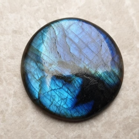 Labradorite cabochon fi 39x mm no B370 Labradorite cabochon fi 39x mm no B370