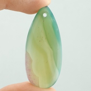 Agat kaboszon z dziurką 41x18 mm nr 127