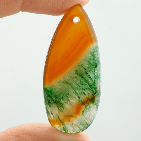 Agat kaboszon z dziurką 41x18 mm nr 145