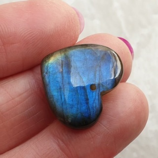 Labradoryt serce z dziurką 21x18 mm nr 57