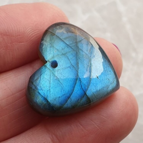 Labradoryt serce z dziurką 24x22 mm nr 48