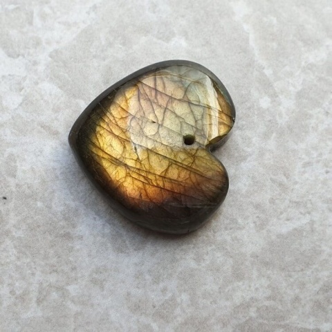Labradoryt serce z dziurką 24x23 mm nr 59 Labradoryt serce z dziurką 24x23 mm nr 59
