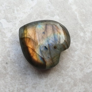 Labradoryt serce z dziurką 24x24 mm nr 4