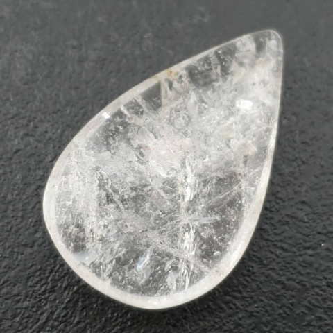Rock quartz teardrop with mounting hole 35x22 mm no 41 Rock quartz teardrop with mounting hole 35x22 mm no 41