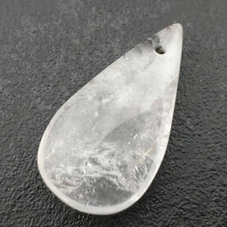 Kryształ górski łezka z dziurką 36x19 mm nr 49