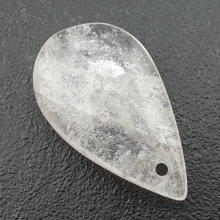 Kryształ górski łezka z dziurką 36x21 mm nr 39