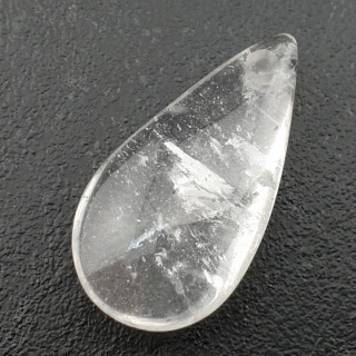 Kryształ górski łezka z dziurką 38x20 mm nr 42