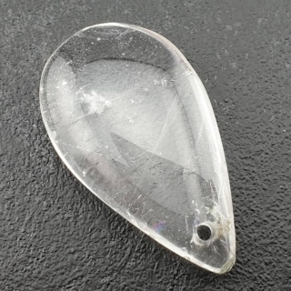 Kryształ górski łezka z dziurką 39x22 mm nr 48