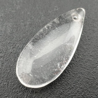 Kryształ górski łezka z dziurką 40x18 mm nr 50