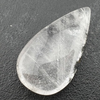 Kryształ górski łezka z dziurką 42x23 mm nr 35