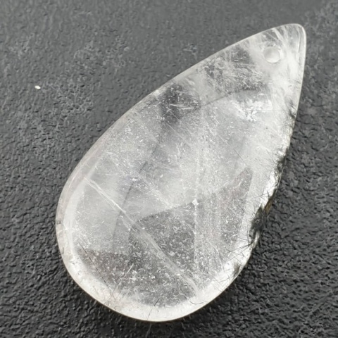 Kryształ górski łezka z dziurką 42x23 mm nr 35 Kryształ górski łezka z dziurką 42x23 mm nr 35