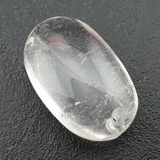 Kryształ górski owal z dziurką 32x20 mm nr 16