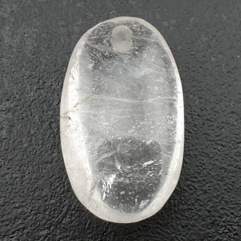 Kryształ górski owal z dziurką 33x20 mm nr 27 Kryształ górski owal z dziurką 33x20 mm nr 27
