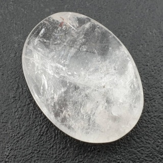Kryształ górski owal z dziurką 33x24 mm nr 11