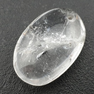 Kryształ górski owal z dziurką 34x23 mm nr 8