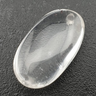 Kryształ górski owal z dziurką 35x20 mm nr 25