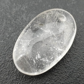 Kryształ górski owal z dziurką 35x22 mm nr 28