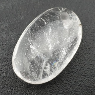 Kryształ górski owal z dziurką 36x24 mm nr 9