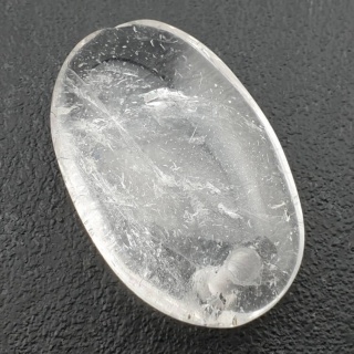 Kryształ górski owal z dziurką 36x24 mm nr 9
